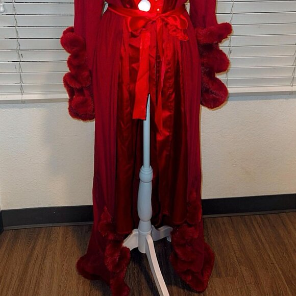 Handmade Lace Robe (satin robe not included) - Picture 2 of 2